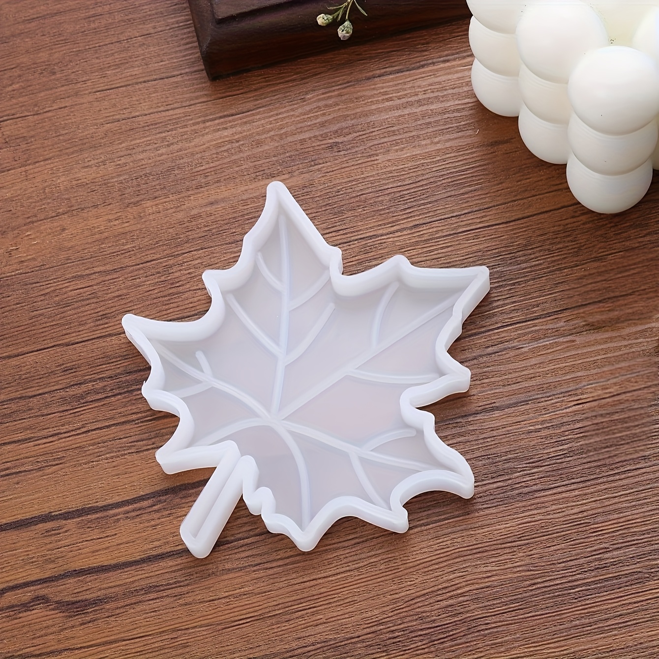 1PC Maple Leaf shaped Silicone - Candle Making Products のレビューと価格
