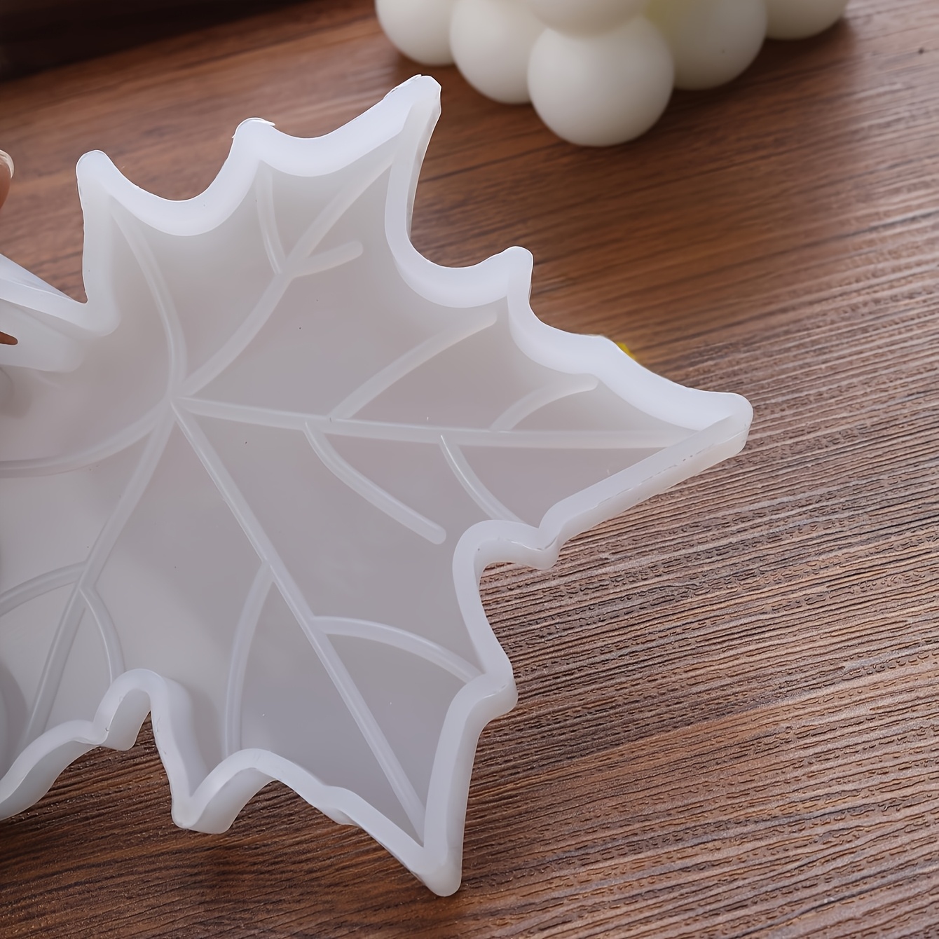 1PC Maple Leaf shaped Silicone - Candle Making Products のレビューと価格