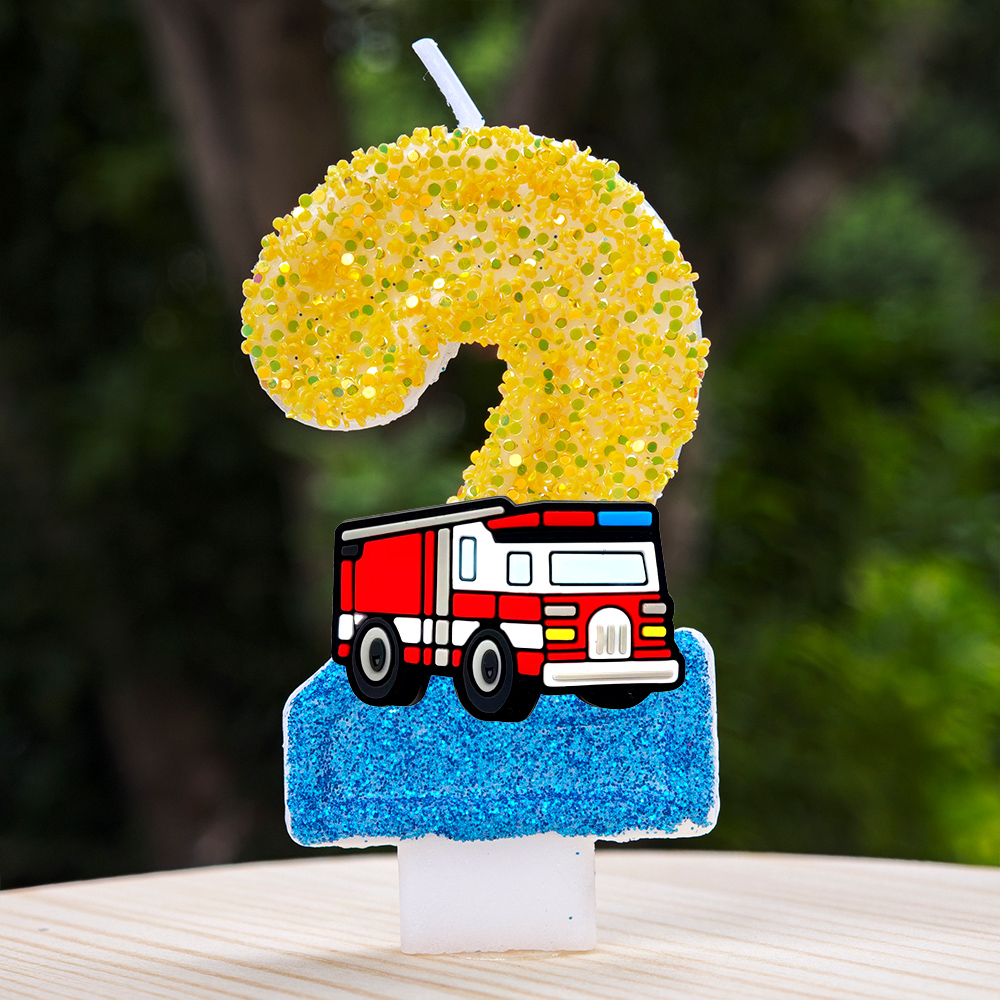 Fire Engine Candle Cute Cartoo - Candle Making Products のレビューと価格
